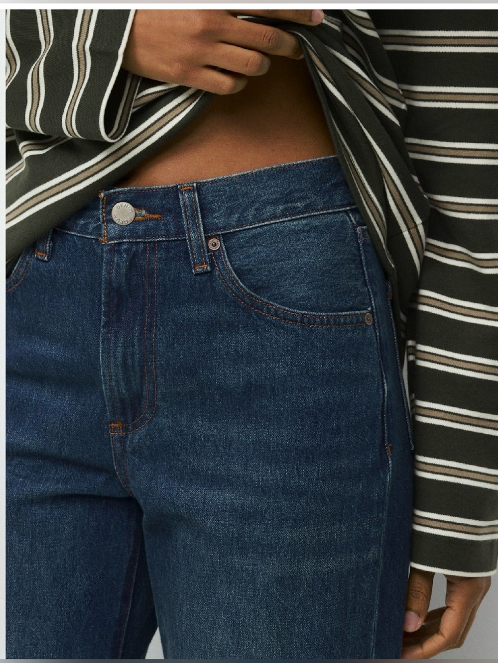 Like new Aritzia Denim Forum The '90s Marlo Hi-Rise Baggy Jean - Picture 7 of 11